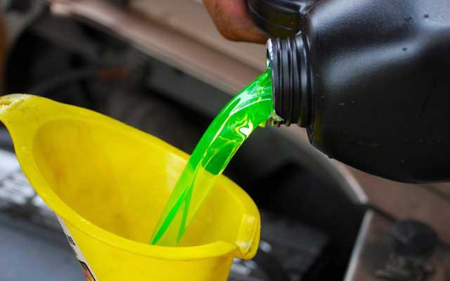 Anti-freeze or antifreeze: difference. Tosol, antifreeze - characteristics, application features