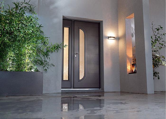 How to choose metal entrance doors: tips and tricks