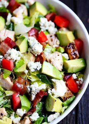 Recipe for salad with avocado and chicken - smoked or boiled