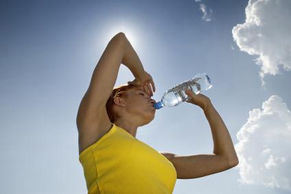 How many calories are in the water, and how to drink water properly