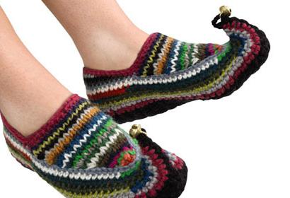 Lessons of needlework: knitting with slippers (with a description of the performance of all parts of the product)