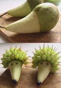 Delicious hedgehogs of pears and grapes